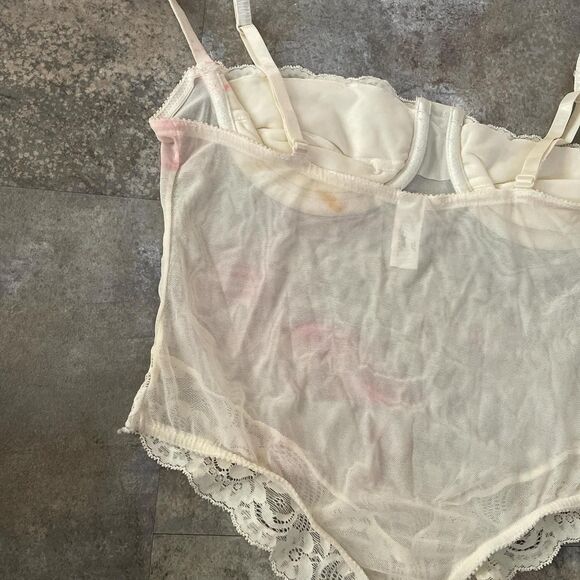 victoria’s secret vintage 1996 y2k bodysuit size 36C - Picture 8 of 8